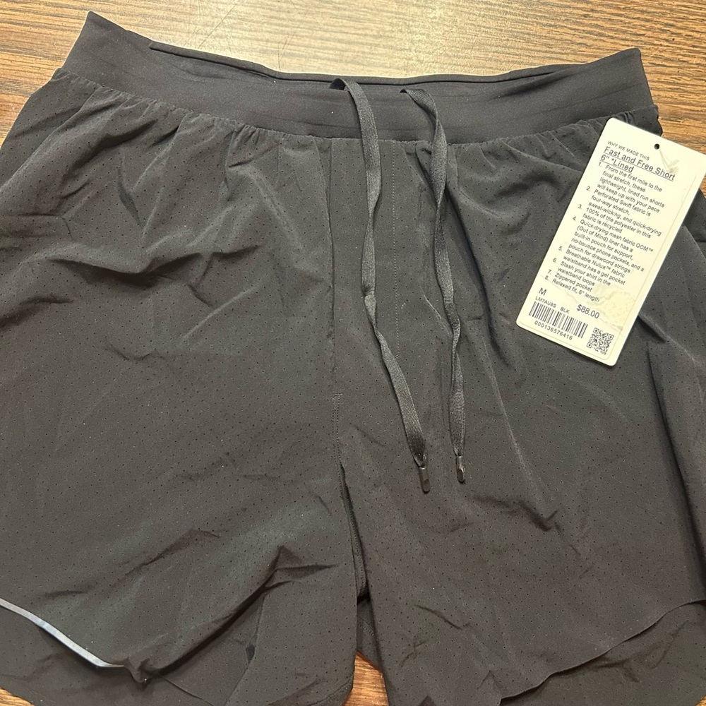 lululemon athletica Men's Black Shorts